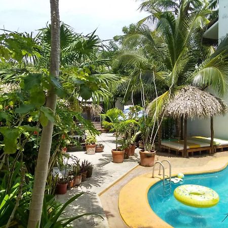 Brisamar Guesthouse ปูแอร์โตเอสกอนดิโด ภายนอก รูปภาพ