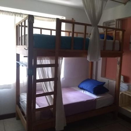 Brisamar Guesthouse ปูแอร์โตเอสกอนดิโด ภายนอก รูปภาพ
